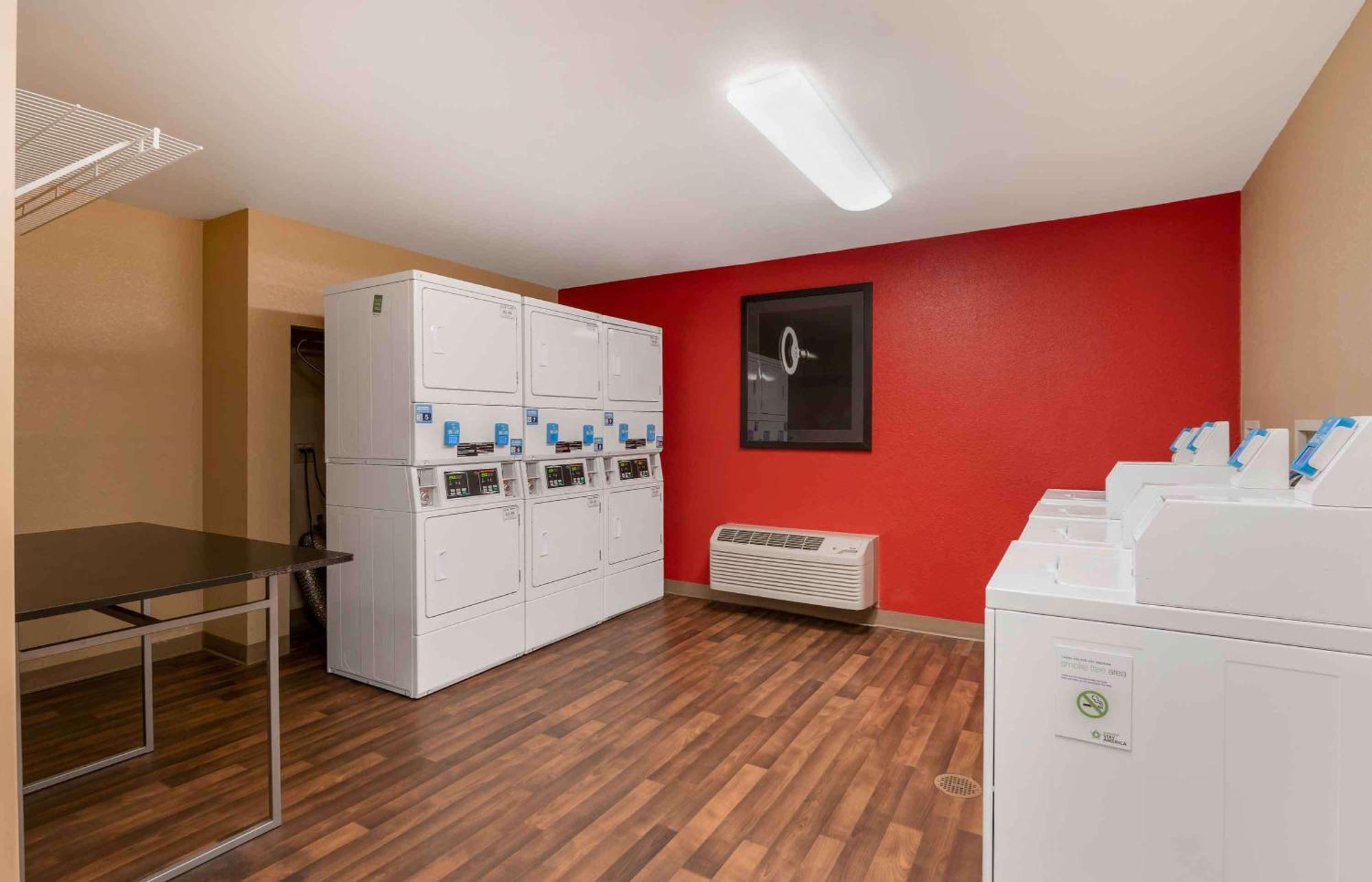 Extended Stay America Select Suites - Columbus - Worthington Bagian luar foto